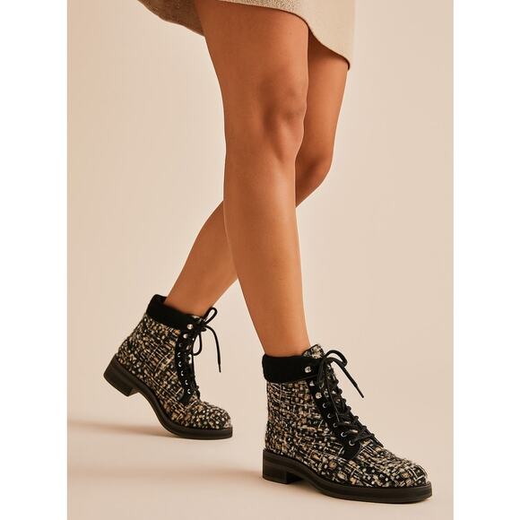 Chanel Tweed Lace Up Combat Ankle Boots 40 - Picture 2 of 13